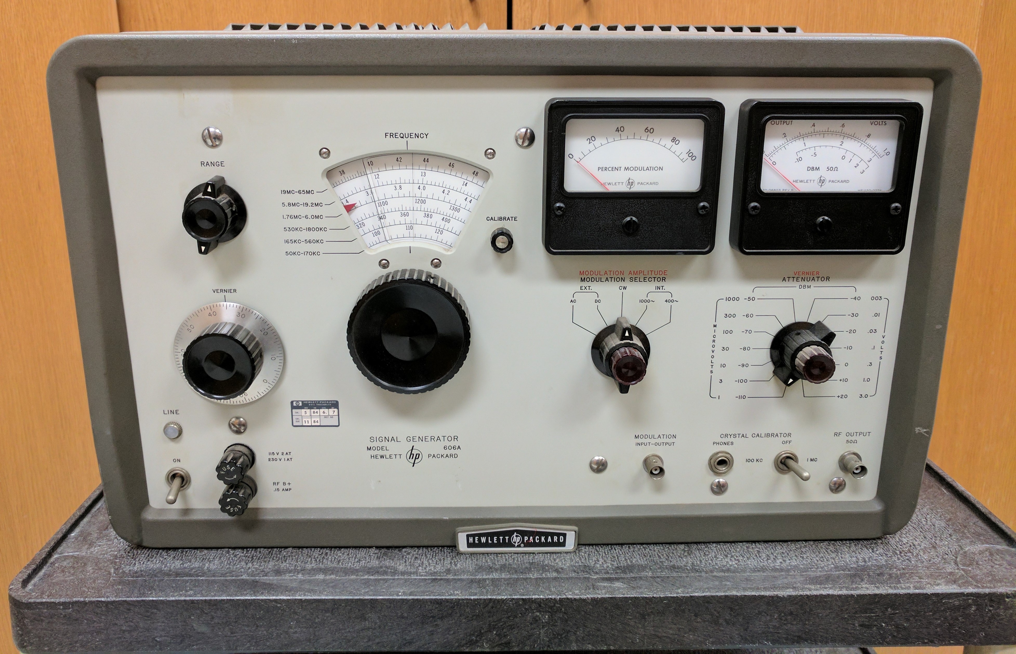 HP 606A Signal Generator