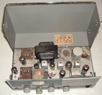 Halicrafters CB-19 top inside